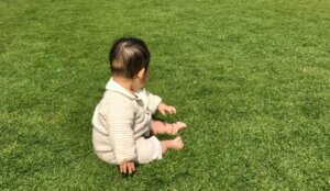 ハーフバースデー写真を外で撮るのは可能?おすすめの撮り方や注意点を解説2