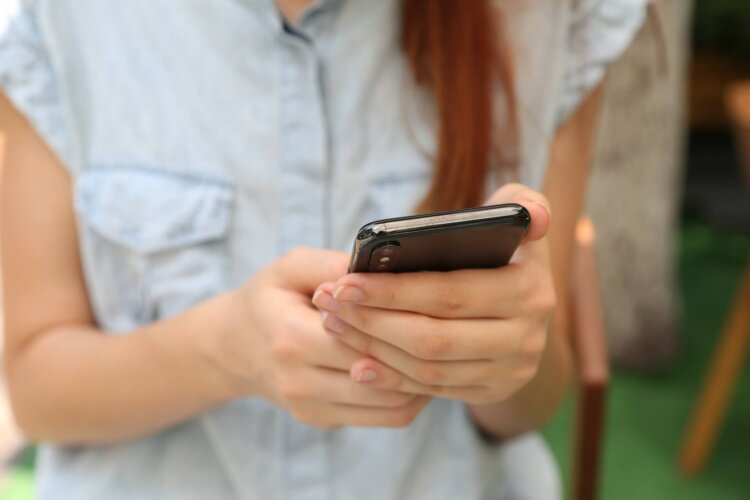 女子の卒業写真はどんな袴がおすすめ？卒業袴写真を徹底解説5