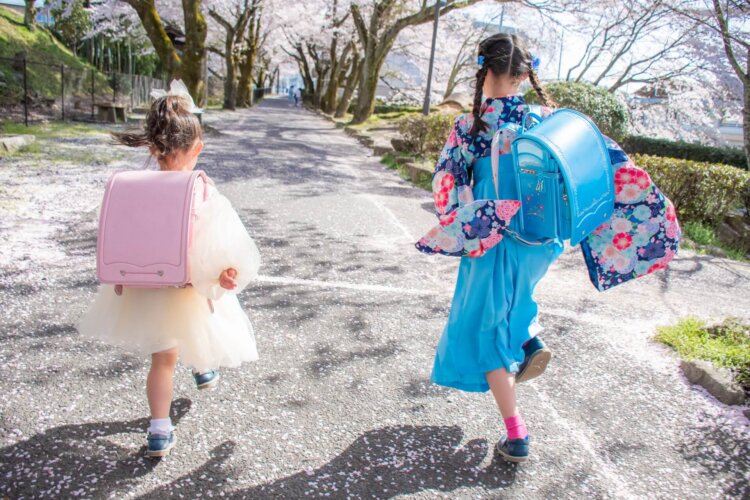兄弟・姉妹で入学写真を撮影したい!おすすめの服装や注意点も解説5