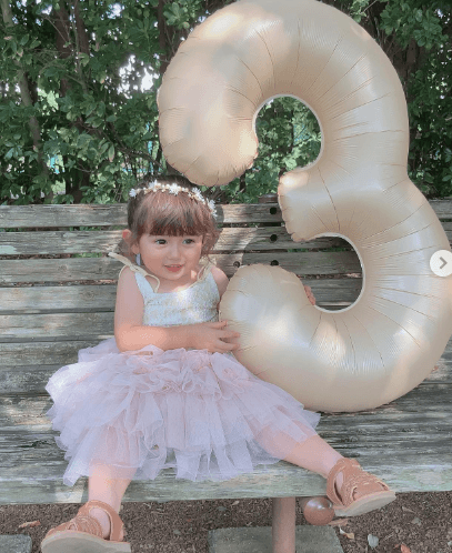 3歳のバースデーフォトをおしゃれに撮ろう!可愛く撮影するアイデアや撮影方法を解説!8