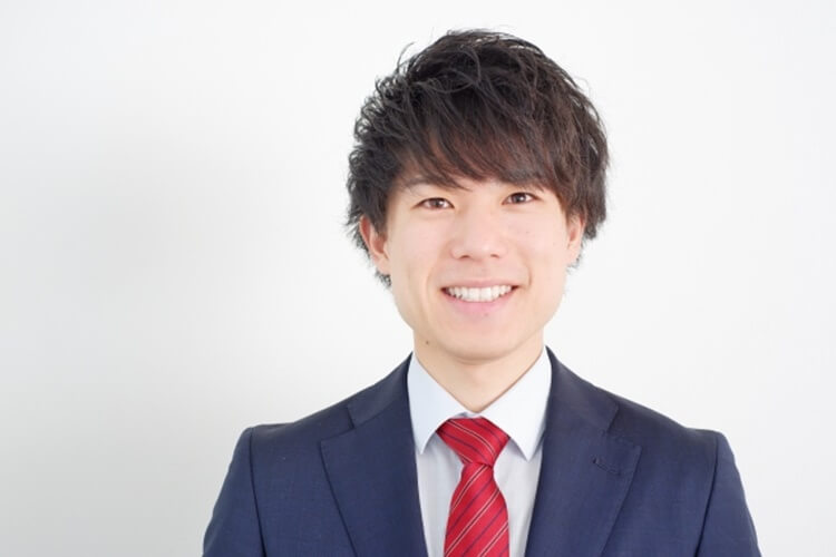 婚活お見合い写真の撮影で自撮りはアリ?好印象を与える自撮りのやり方を解説3