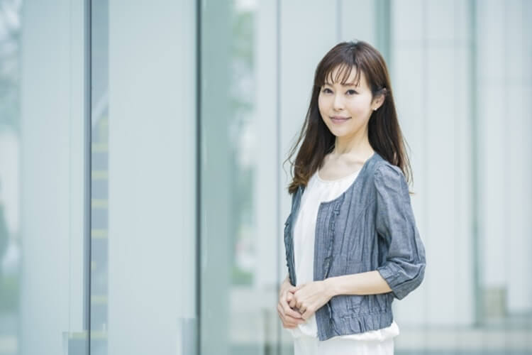 婚活写真はただの笑顔じゃNG!異性の目をひく表情を解説!6