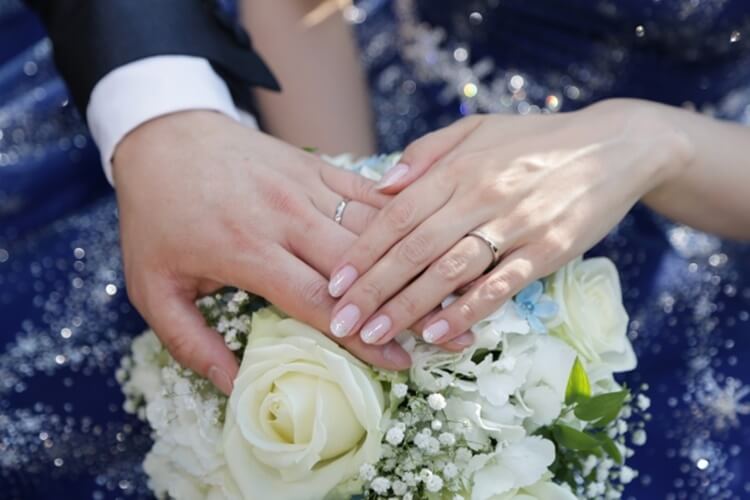 【20代婚活メイク】婚活写真における"好まれメイク"は?特徴や注意点を解説5