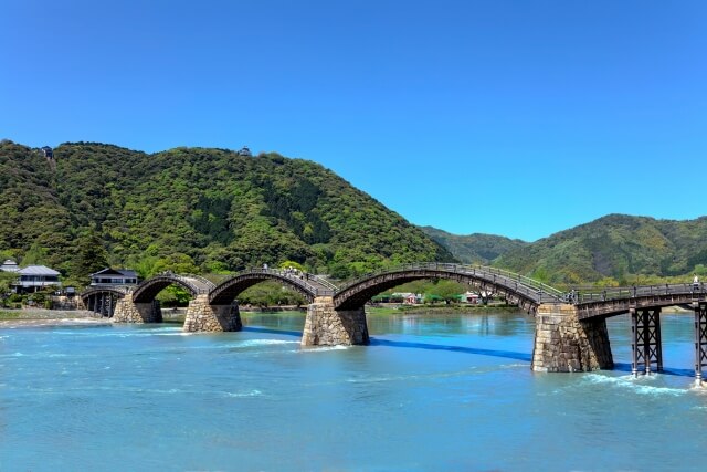 山口県でおすすめの就活写真が撮影できる写真スタジオX選11