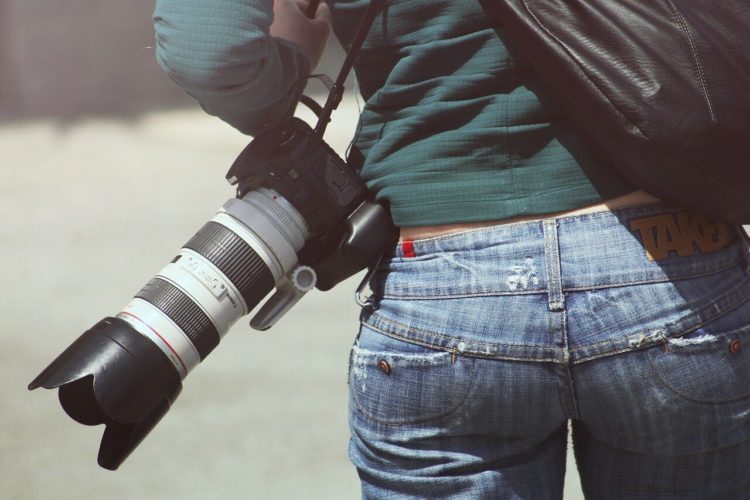 撮り方で印象が変わる?就活証明写真の撮り方を男女別に解説!4