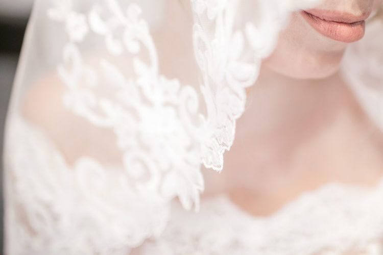 【40代婚活女性必見】お見合い写真で男性から好まれるメイクをご紹介7