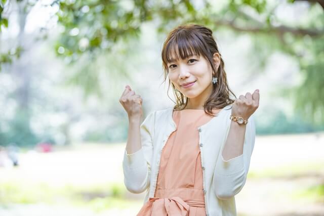 お見合い写真のチークは"上品さ"をアピール!アイテム選びやメイク方法を紹介9