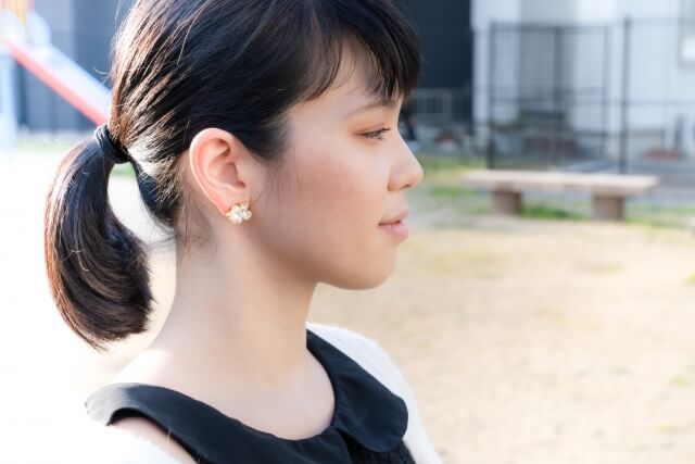 婚活・お見合い写真はピアスをつけて撮っても良いの?隠し方もご紹介9