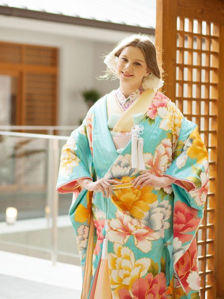 フォトウェディングの和装は白無垢・色打掛・引き振袖のどれ?花嫁に人気の柄や定番の色を紹介24