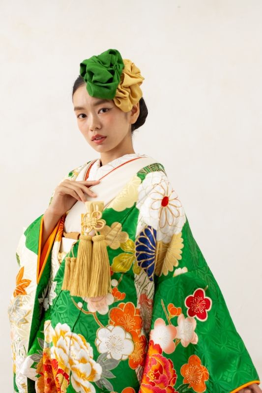フォトウェディングの和装は白無垢・色打掛・引き振袖のどれ?花嫁に人気の柄や定番の色を紹介11