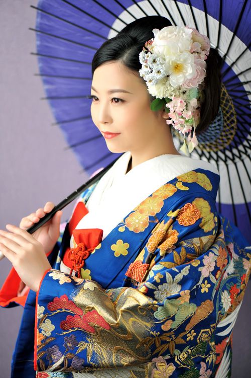 フォトウェディングの和装は白無垢・色打掛・引き振袖のどれ?花嫁に人気の柄や定番の色を紹介10