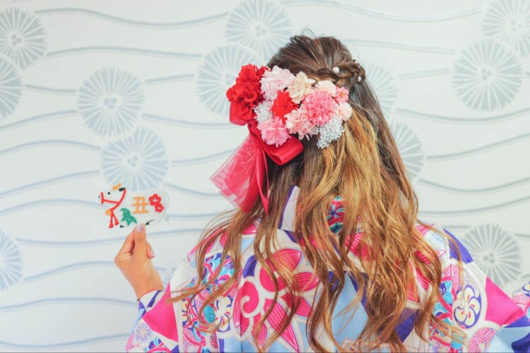 ロング女子の成人式写真の髪型は?かわいい・大人っぽいスタイルを紹介1