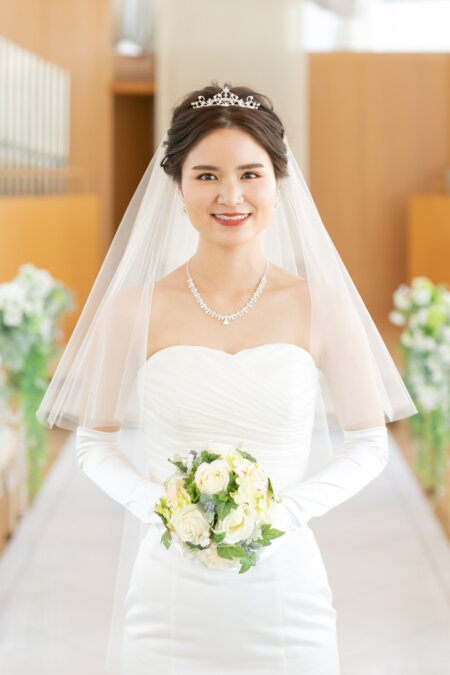 “前髪なし”スタイル集！フォトウェディングの花嫁前髪は大人っぽく7