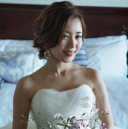 “前髪なし”スタイル集！フォトウェディングの花嫁前髪は大人っぽく10