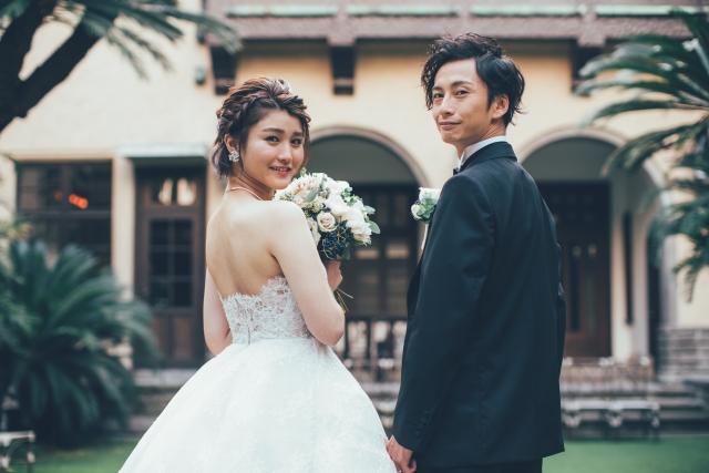 “前髪なし”スタイル集！フォトウェディングの花嫁前髪は大人っぽく4