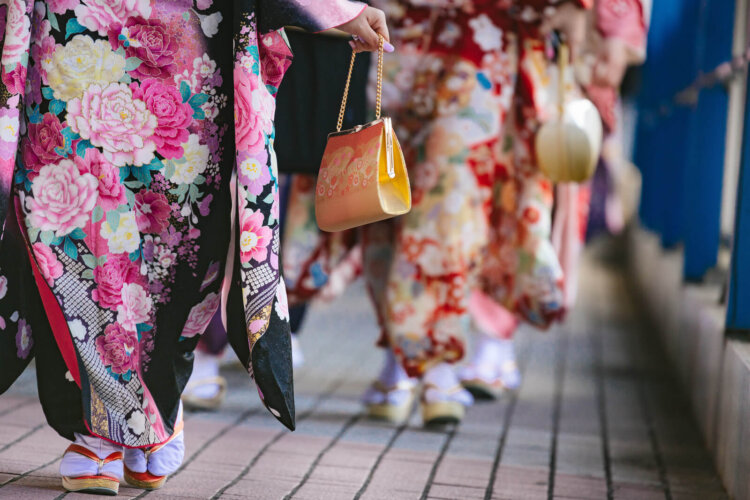 いつ撮るべき成人式写真!適切な撮影月を前後当日撮り別に徹底解説1