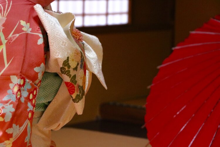 いつ撮るべき成人式写真!適切な撮影月を前後当日撮り別に徹底解説11