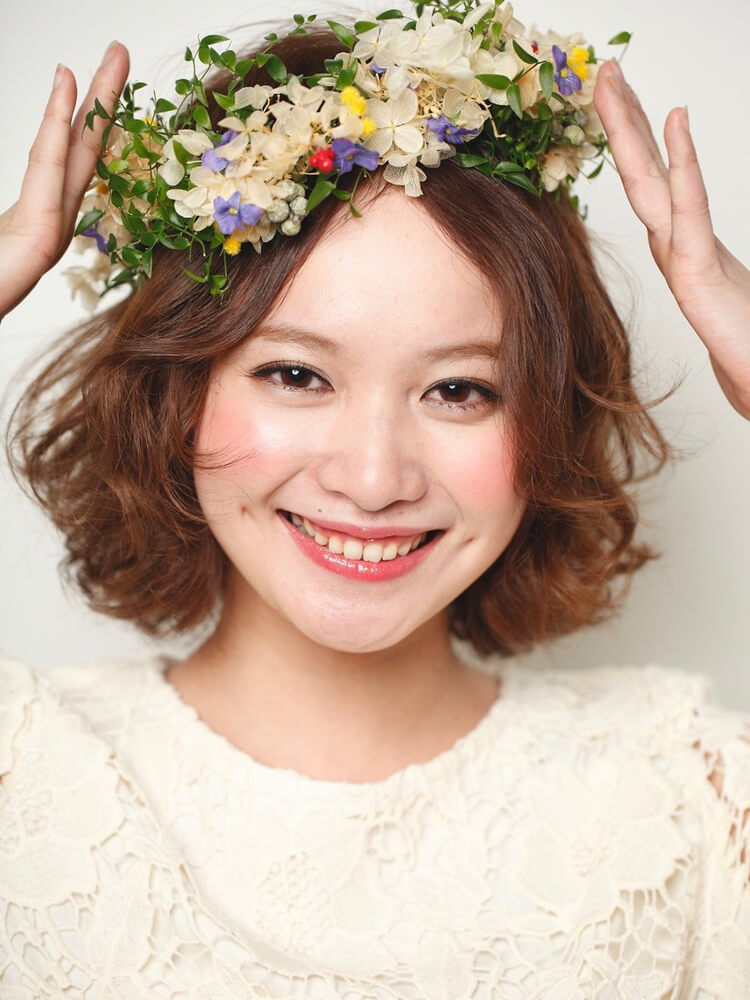 フォトウェディングで花嫁に人気のダウンスタイル集&ヘアアクセサリー12