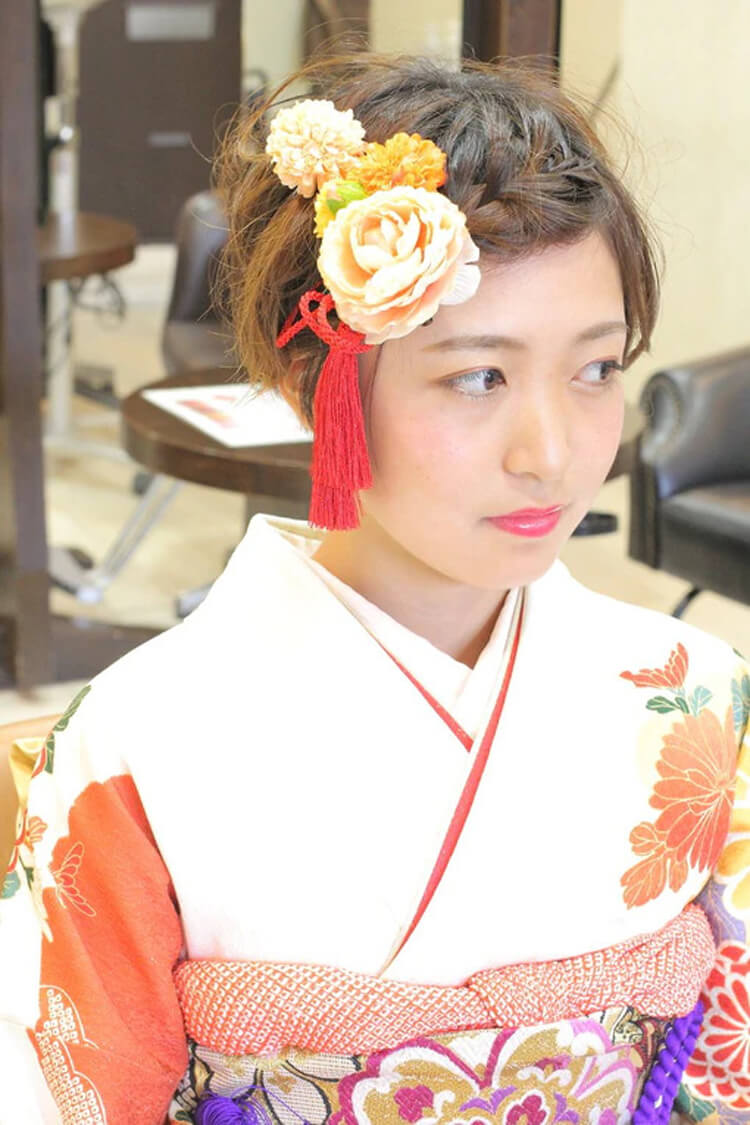 【人気】卒業写真に適した髪型を衣装別に解説!前髪や髪飾りも紹介5