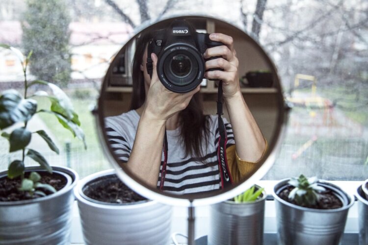 女子の卒業写真の撮り方を徹底解説!袴やポーズや適切時期を紹介27