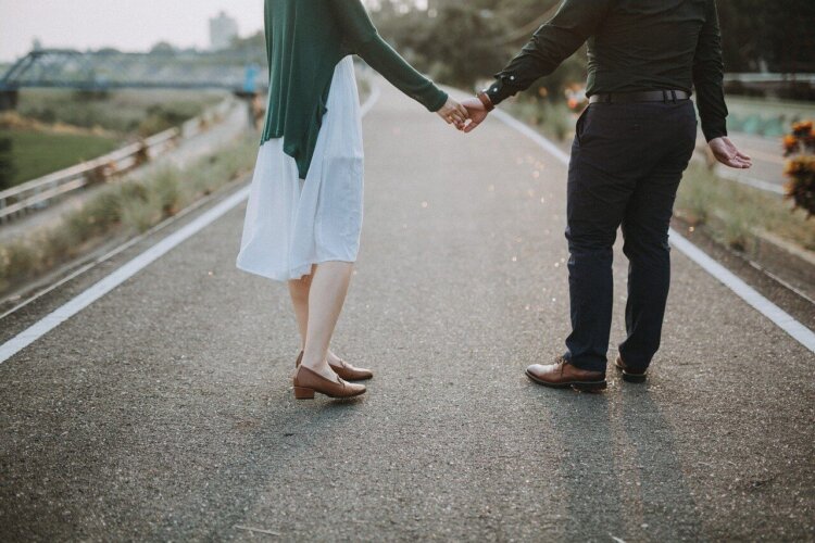 お見合い写真はヒゲをはやしたまま撮っても良い?ヒゲが濃い場合の対処法も紹介4