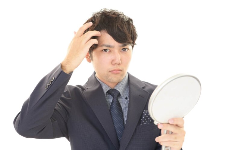 婚活男性必見!お見合い写真におすすめ前髪を女性の好感度が高いセット方法と共に紹介4