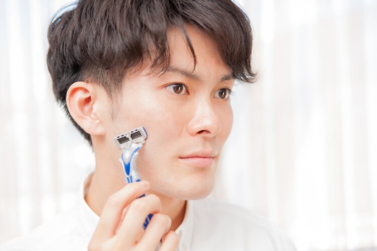 フォトウェディングで新郎のひげを隠すには?メイク方法を解説!2
