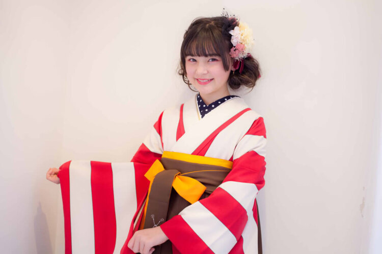 【女子大生】卒業袴の写真におすすめの髪型7つを厳選!セット方法も紹介12
