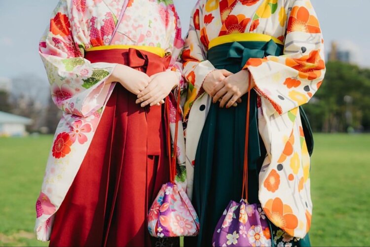 卒業写真の袴はどこでレンタルが可能?ショップ紹介と購入比較も解説3