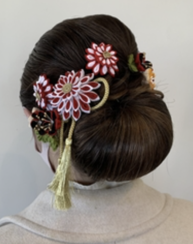 卒業袴写真はアップスタイル!簡単ヘアセット方法&人気髪飾りを紹介6