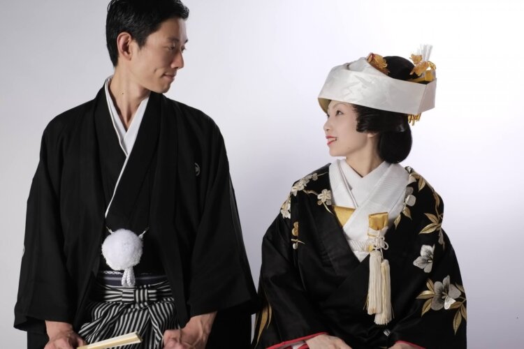 フォトウェディングの新郎和装の基本|種類・家紋・色・小物を紹介8
