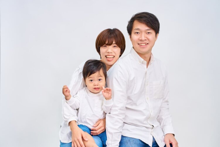 バースデーフォトのリンクコーデは簡単にできる!おすすめの親の服装をご紹介_06
